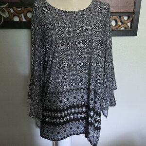 CJ Banks Black and White Asymmetrical Flutter Sleeve Tunic